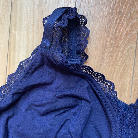 Full busted wire free bralette - Picture 3 of 5